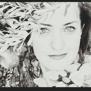 Meet your Posher, Zahra